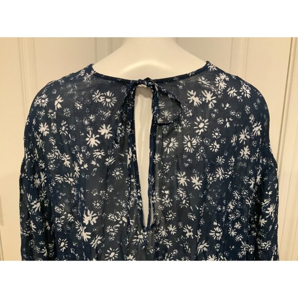 Free People Navy Blue Dress W/ White Floral Pattern & Rear Key Hole, Size Small - Picture 3 of 10